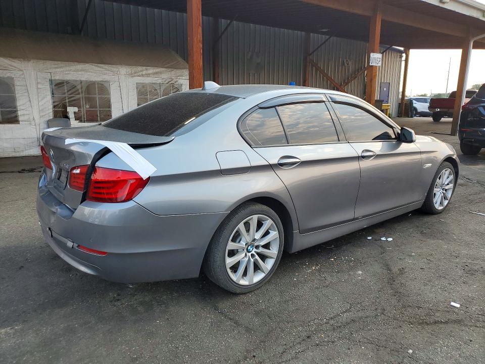 63493806 :رقم المزاد ، WBAFR1C58BDS36398 vin ، 2011 Bmw 528 مزاد بيع