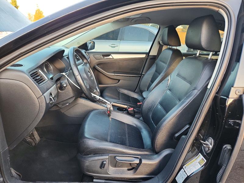 63907726 :رقم المزاد ، 3VWDP7AJ2DM239028 vin ، 2013 Volkswagen Jetta مزاد بيع