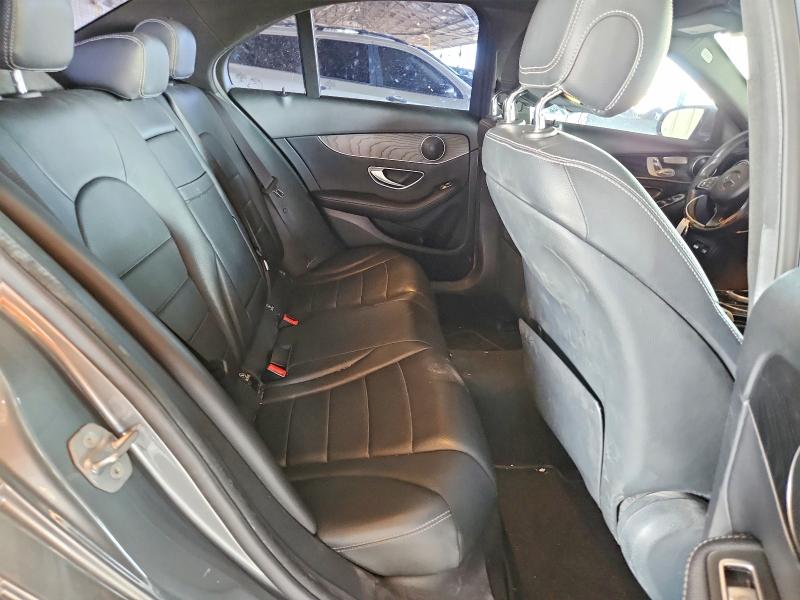 64304856 :رقم المزاد ، 55SWF4HB0JU255609 vin ، 2018 Mercedes-benz C مزاد بيع