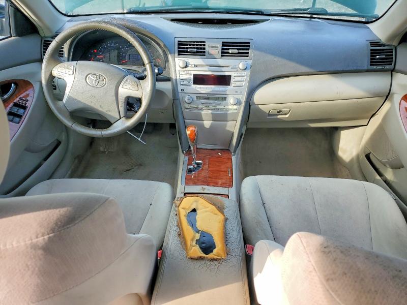 64432396 :رقم المزاد ، 4T1BF3EK4BU136755 vin ، 2011 Toyota Camry مزاد بيع