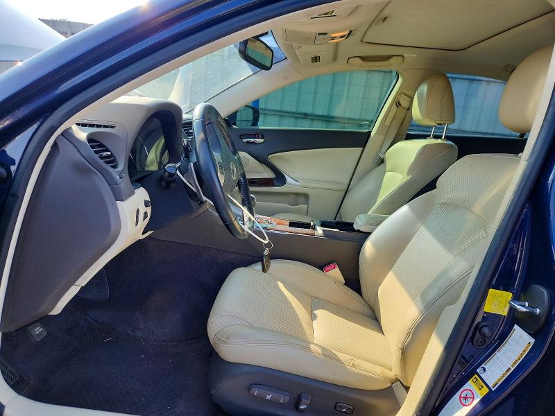 64119446 :رقم المزاد ، JTHCF5C29C2035701 vin ، 2012 Lexus Is مزاد بيع