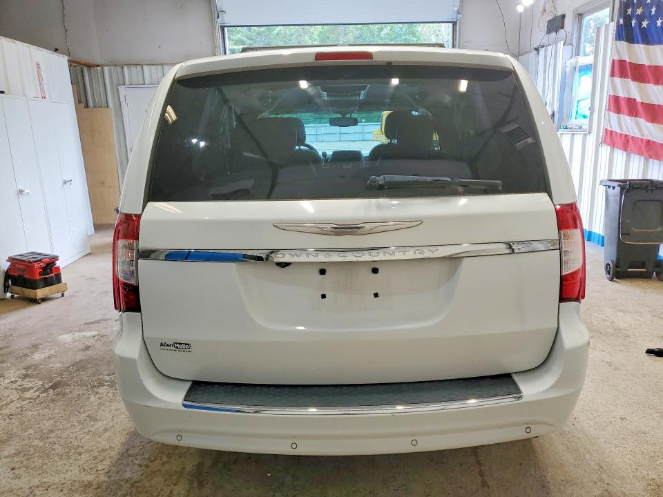 66406026 :رقم المزاد ، 2C4RC1CG2FR699059 vin ، 2015 Chrysler Town & Country مزاد بيع