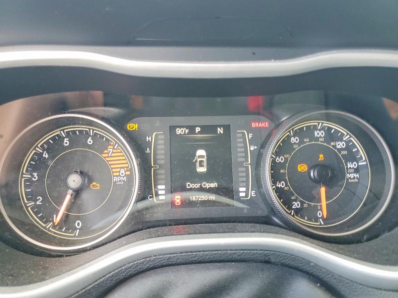 65288206 :رقم المزاد ، 1C4PJMLX0JD508233 vin ، 2018 Jeep Cherokee مزاد بيع