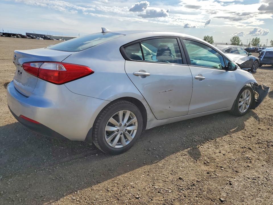 2016 Kia Forte მანქანა იყიდება აუქციონზე, vin: KNAFX4A60G5487887, აუქციონის ნომერი: 65612456