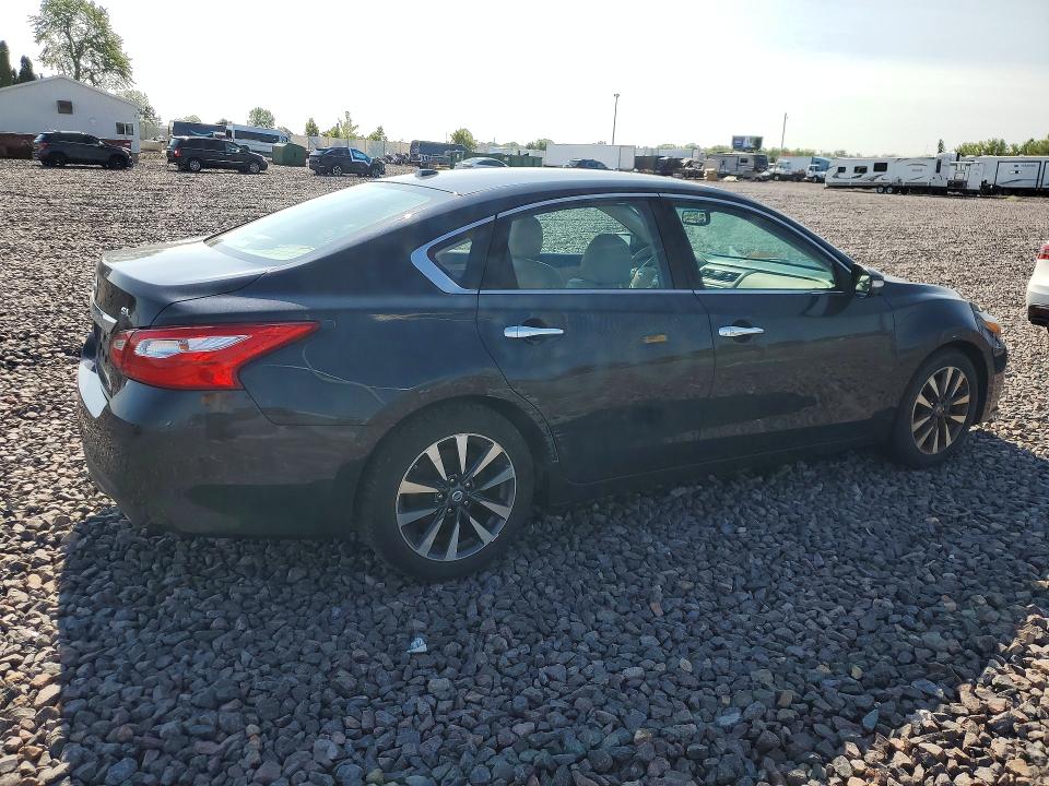 63868126 :رقم المزاد ، 1N4AL3AP2HC170255 vin ، 2017 Nissan Altima مزاد بيع