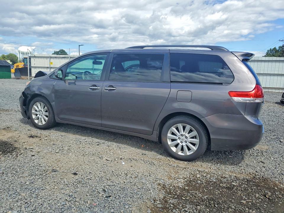 Aukcja sprzedaży 2012 Toyota Sienna, vin: 5TDDK3DC0CS040372, numer aukcji: 66651096