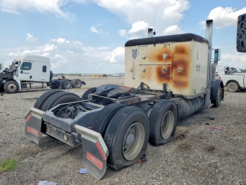 Продажа на аукционе авто 2001 Peterbilt 379, vin: 1XP5DU9X11D546705, номер лота: 63640506