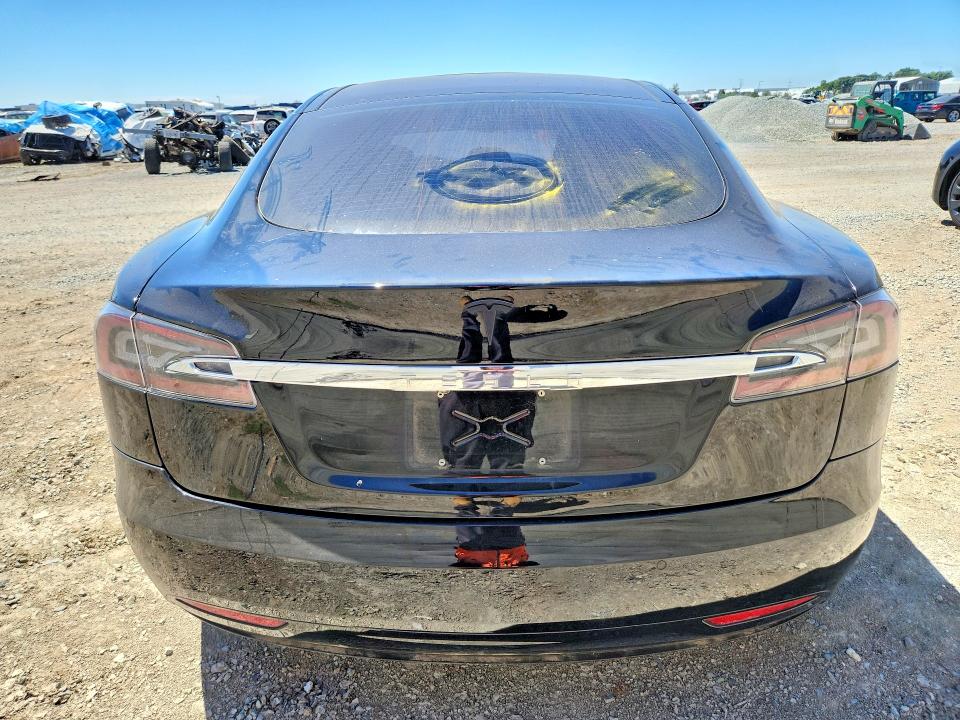Продаж на аукціоні авто 2016 Tesla Model S, vin: 5YJSA1E19GF151802, номер лоту: 65547346