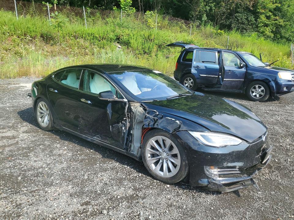 Aukcja sprzedaży 2018 Tesla Model S, vin: 5YJSA1E21JF287146, numer aukcji: 64821166