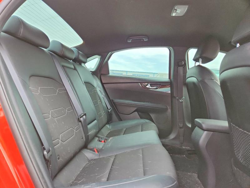 2022 Kia Forte მანქანა იყიდება აუქციონზე, vin: 3KPF54AD6NE496182, აუქციონის ნომერი: 64515126