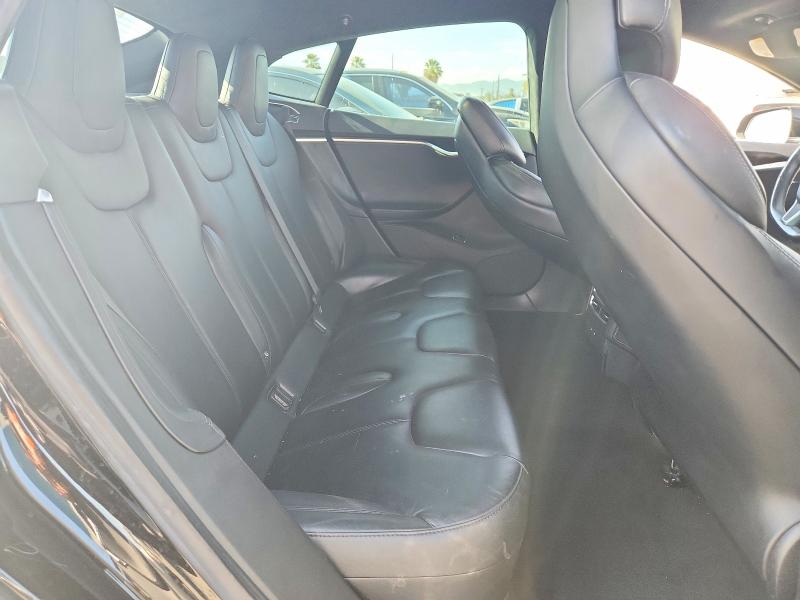66411996 :رقم المزاد ، 5YJSA1E2XHF199562 vin ، 2017 Tesla Model S مزاد بيع