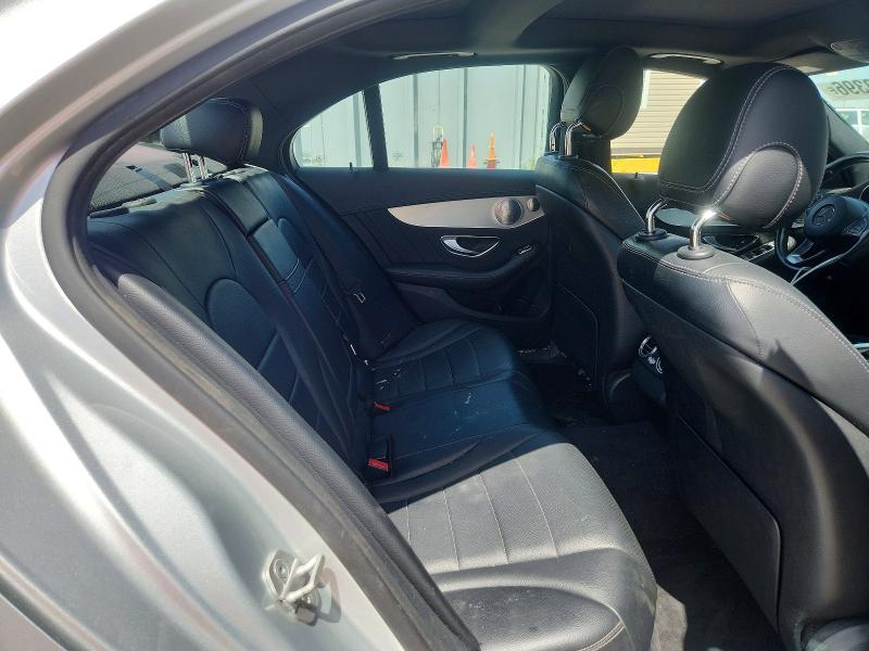56520396 :رقم المزاد ، 55SWF4KB0GU125637 vin ، 2016 Mercedes-benz C مزاد بيع