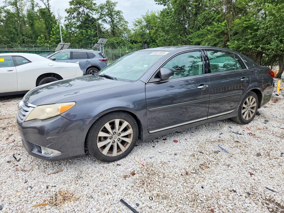 65613856 :رقم المزاد ، 4T1BK3DB3BU379227 vin ، 2011 Toyota Avalon مزاد بيع