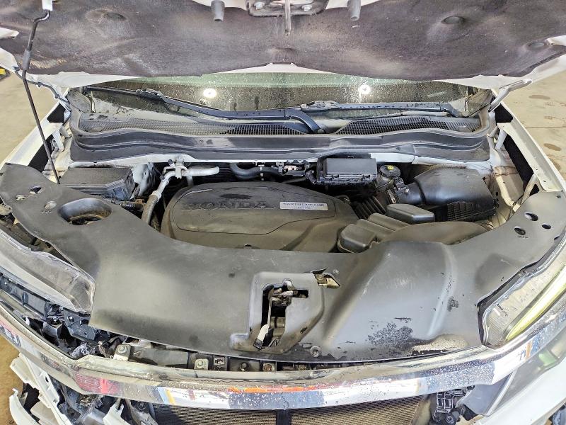 Продажа на аукционе авто 2018 Honda Pilot, vin: 5FNYF6H98JB053572, номер лота: 63047876