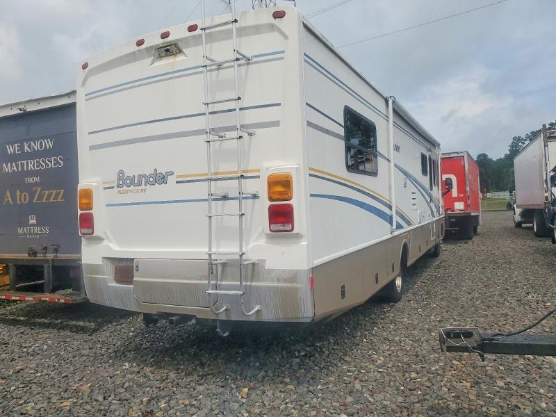 63139206 :رقم المزاد ، 5B4MP67G343379220 vin ، 2004 Workhorse Custom Chassis Motorhome Chassis مزاد بيع