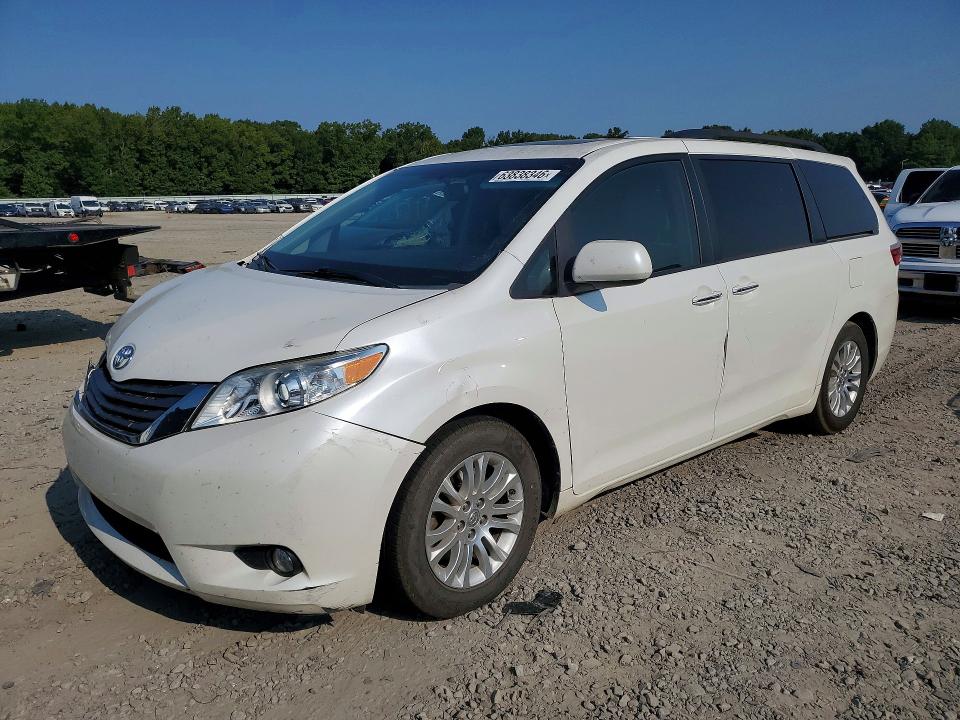 Auction sale of the 2015 Toyota Sienna, vin: 5TDYK3DC7FS561157, lot number: 63838346