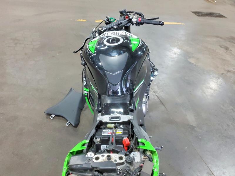 64298386 :رقم المزاد ، JKAZXCS1XGA003643 vin ، 2016 Kawasaki Zx1000 مزاد بيع