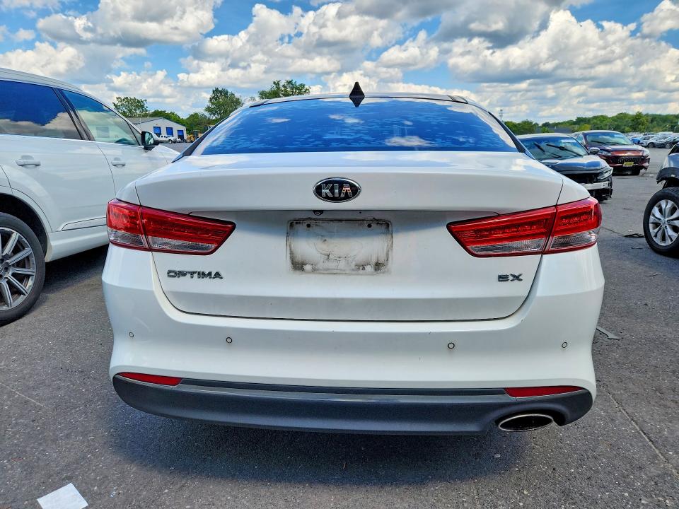 2016 Kia Optima მანქანა იყიდება აუქციონზე, vin: 5XXGU4L39GG027268, აუქციონის ნომერი: 66646846