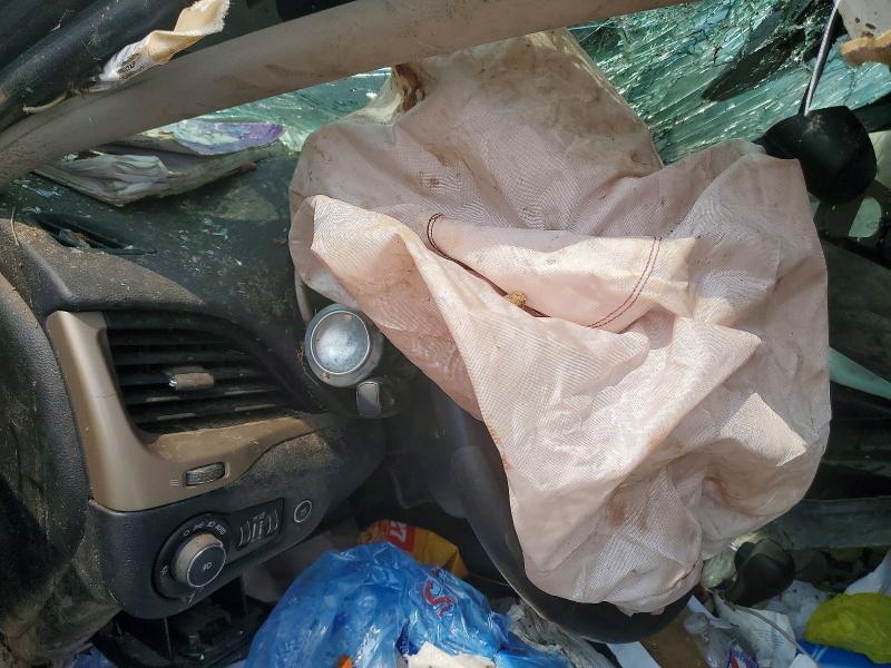64808106 :رقم المزاد ، 1C4PJMCS3GW115943 vin ، 2016 Jeep Cherokee مزاد بيع