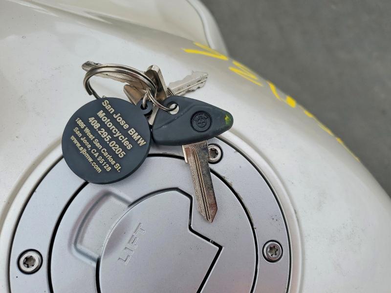 Продажа на аукционе авто 1994 Bmw R1100, vin: WB1041602R0310534, номер лота: 66831136