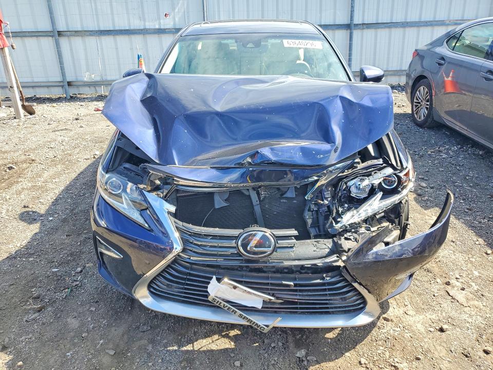 63640296 :رقم المزاد ، 58ABK1GG7HU063178 vin ، 2017 Lexus Es مزاد بيع