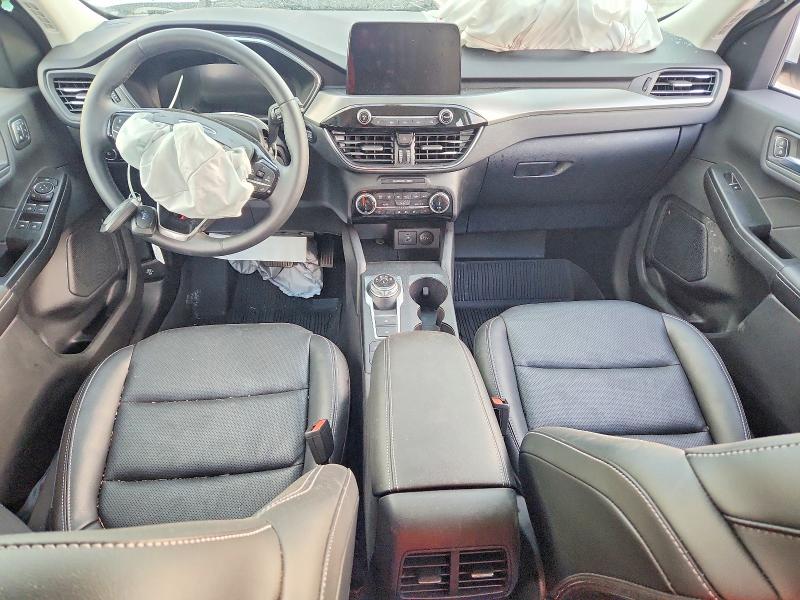 2022 Ford Escape მანქანა იყიდება აუქციონზე, vin: 1FMCU9J91NUC00397, აუქციონის ნომერი: 65362146