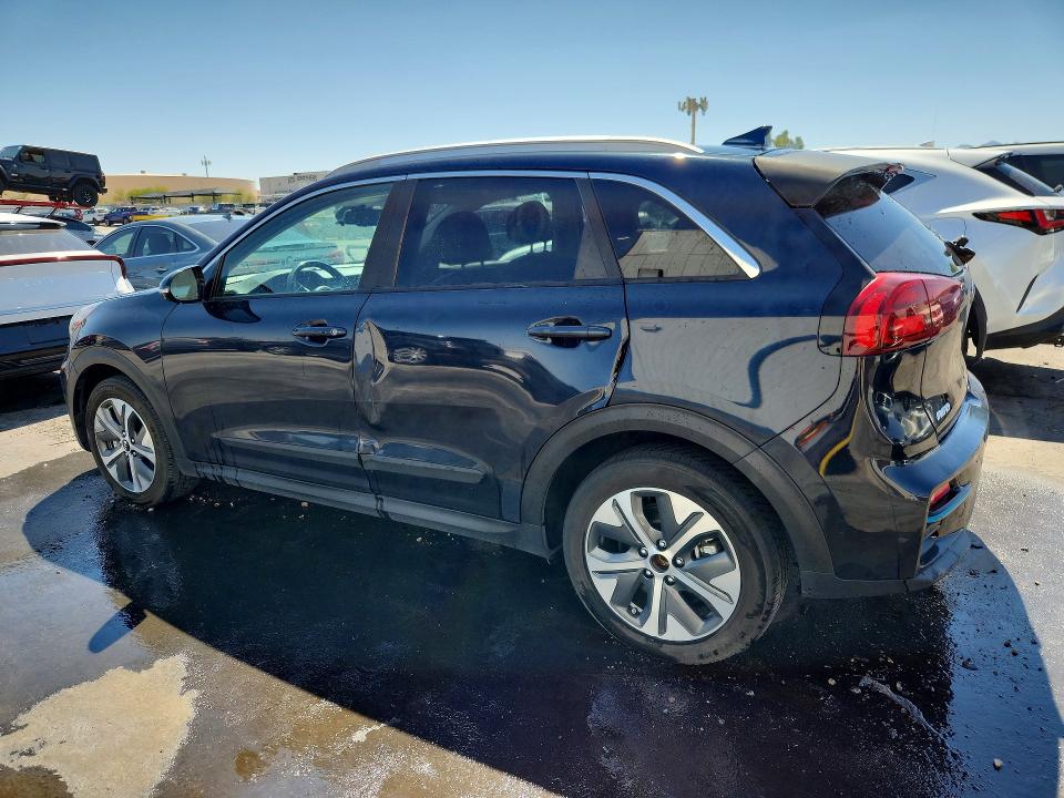63532816 :رقم المزاد ، KNDCE3LG4L5056068 vin ، 2020 Kia Niro مزاد بيع