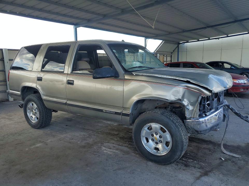 65389746 :رقم المزاد ، 1GNEK13R3XR144994 vin ، 1999 Chevrolet Tahoe مزاد بيع