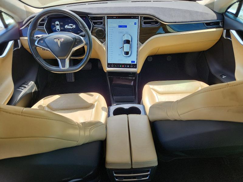 63801626 :رقم المزاد ، 5YJSA1E14FF109133 vin ، 2015 Tesla Model S مزاد بيع