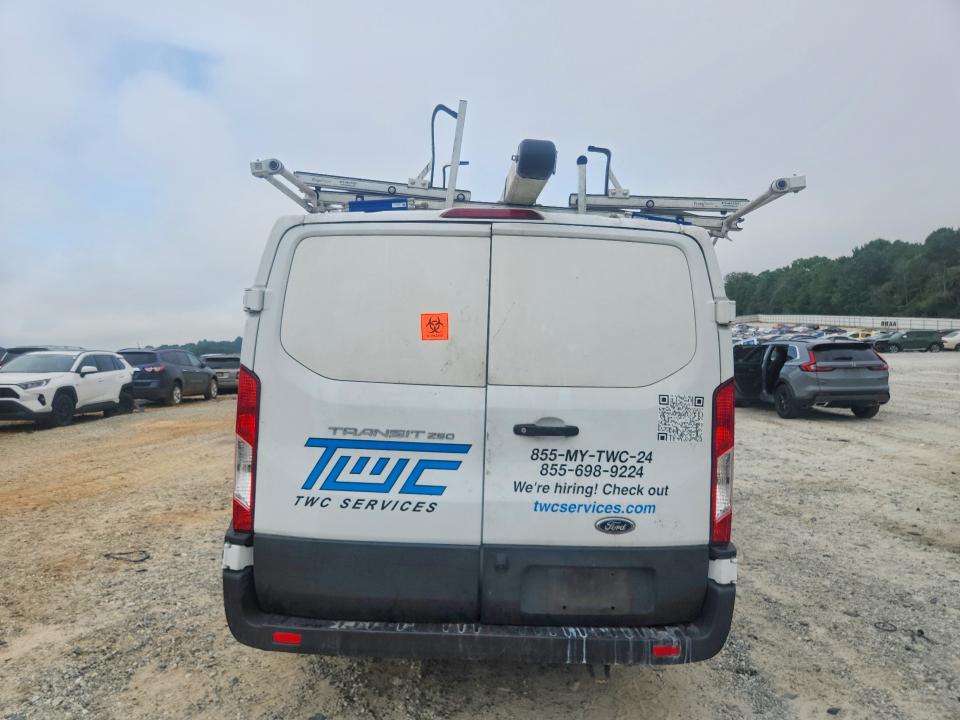 2021 Ford Transit მანქანა იყიდება აუქციონზე, vin: 1FTBR1Y87MKA44683, აუქციონის ნომერი: 63867026