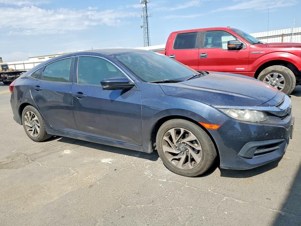 2017 Honda Civic მანქანა იყიდება აუქციონზე, vin: 2HGFC2F78HH555417, აუქციონის ნომერი: 64655346