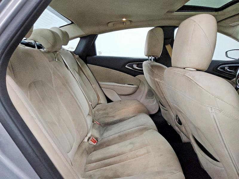 62546696 :رقم المزاد ، 1C3CCCAB2FN532582 vin ، 2015 Chrysler 200 مزاد بيع