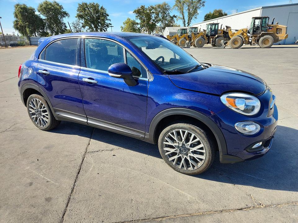2017 Fiat 500x მანქანა იყიდება აუქციონზე, vin: ZFBCFYDB1HP616995, აუქციონის ნომერი: 65311576