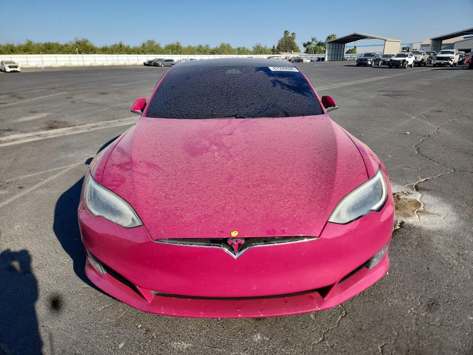 67289606 :رقم المزاد ، 5YJSA1E17HF206538 vin ، 2017 Tesla Model S مزاد بيع