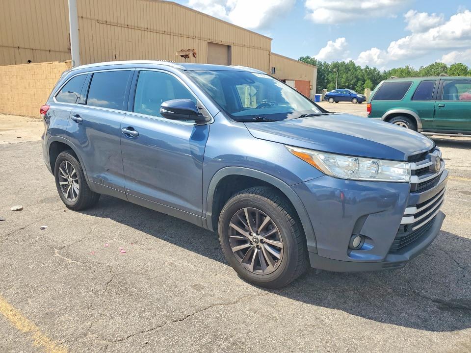 63798356 :رقم المزاد ، 5TDKZRFH5KS301427 vin ، 2019 Toyota Highlander مزاد بيع