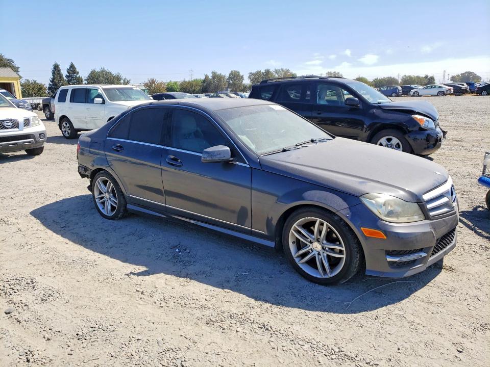 Aukcja sprzedaży 2013 Mercedes-benz C, vin: WDDGF4HB5DA802530, numer aukcji: 64102256