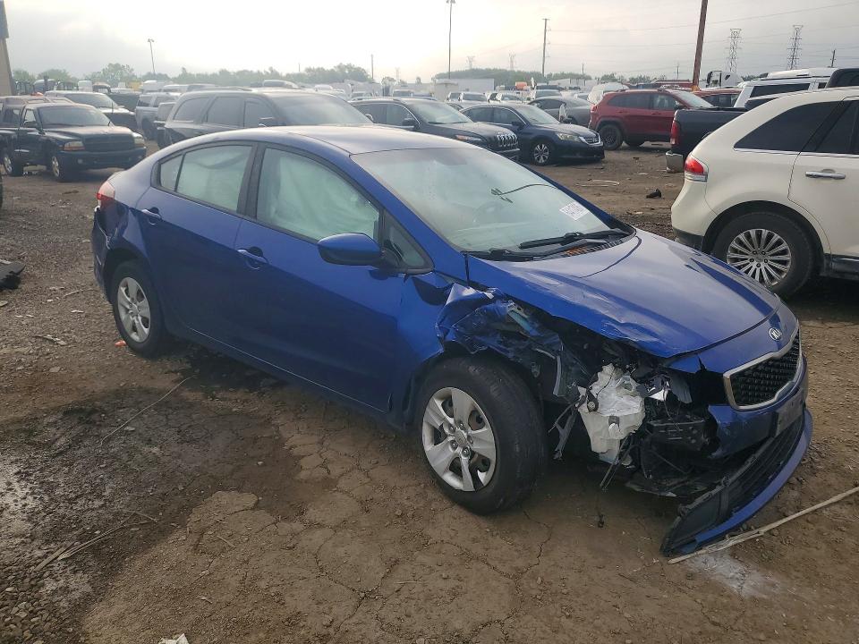 64417406 :رقم المزاد ، 3KPFK4A71HE115426 vin ، 2017 Kia Forte مزاد بيع