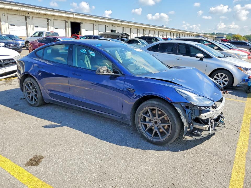 65580686 :رقم المزاد ، 5YJ3E1EAXNF191215 vin ، 2022 Tesla Model 3 مزاد بيع