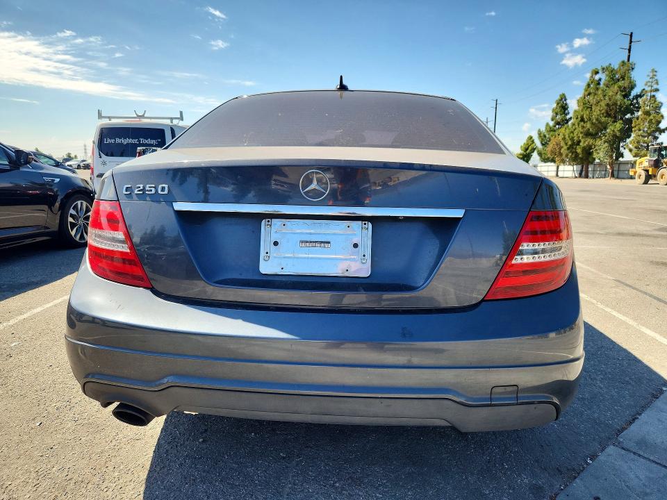 65893186 :رقم المزاد ، WDDGF4HB9DA754482 vin ، 2013 Mercedes-benz C مزاد بيع