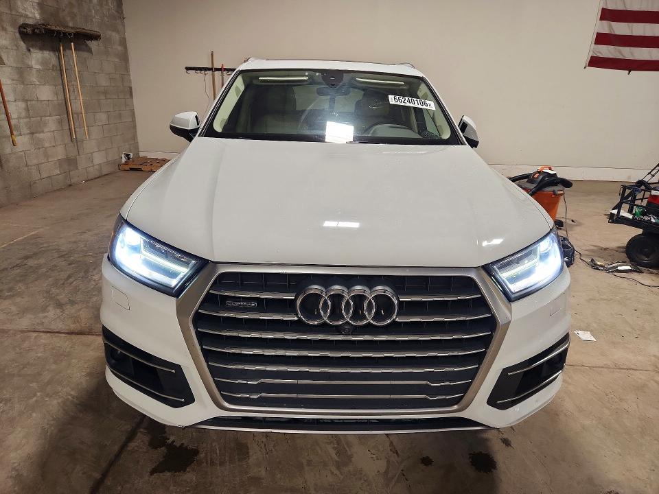 Продажа на аукционе авто 2018 Audi Q7, vin: WA1LAAF72JD010621, номер лота: 66240106