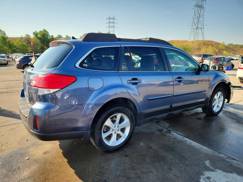 63847856 :رقم المزاد ، 4S4BRCLC1D3206188 vin ، 2013 Subaru Outback مزاد بيع