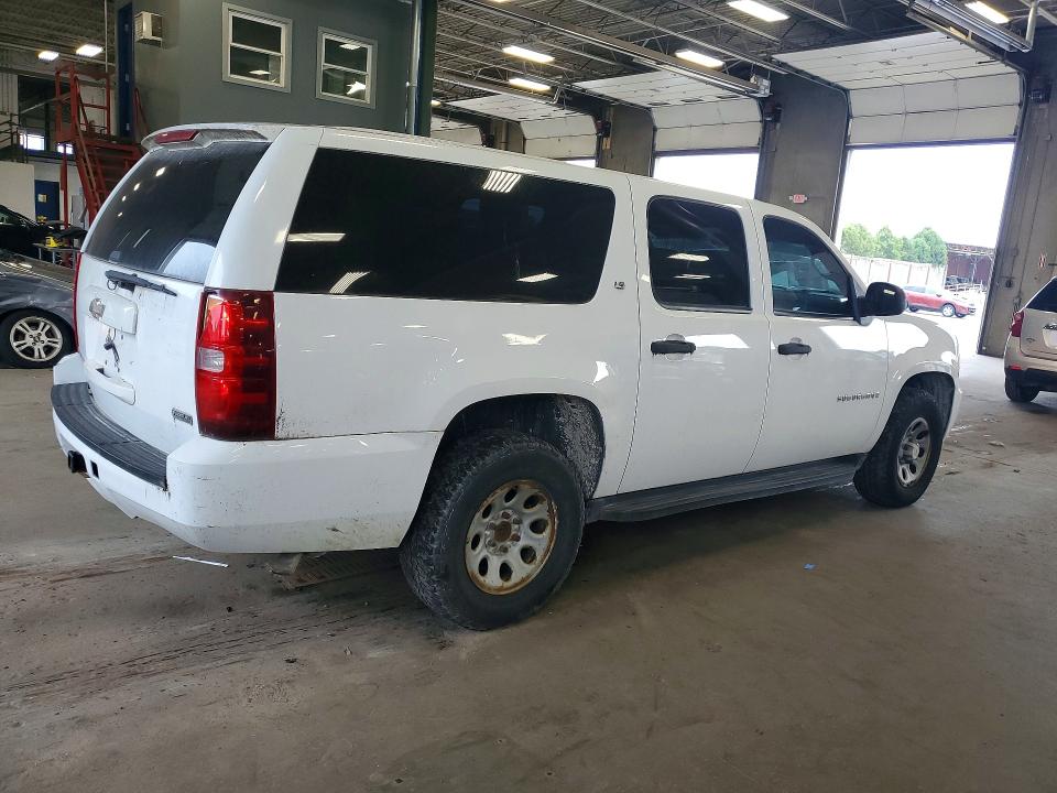 2008 Chevrolet Suburban მანქანა იყიდება აუქციონზე, vin: 3GNFK16388G303618, აუქციონის ნომერი: 64971646