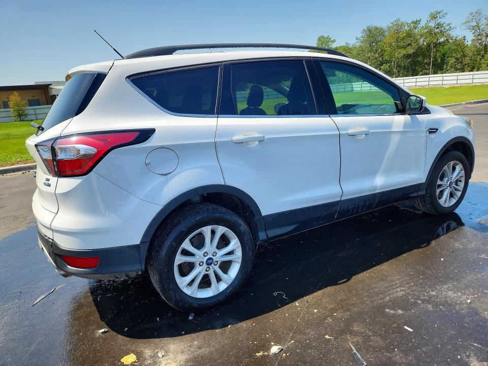 Продажа на аукционе авто 2018 Ford Escape, vin: 1FMCU9GD6JUB19711, номер лота: 67930006