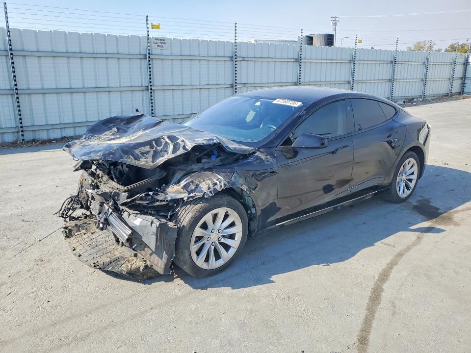 Продажа на аукционе авто 2016 Tesla Model S, vin: 5YJSA1E14GF174940, номер лота: 67288736