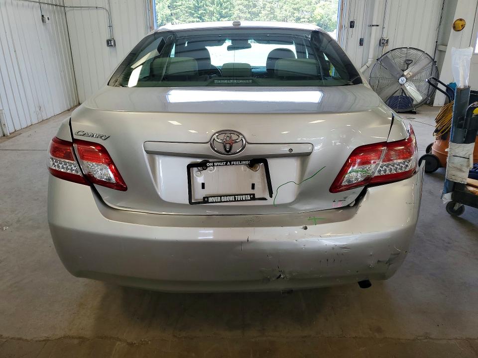 64668296 :رقم المزاد ، 4T4BF3EK4BR218524 vin ، 2011 Toyota Camry مزاد بيع