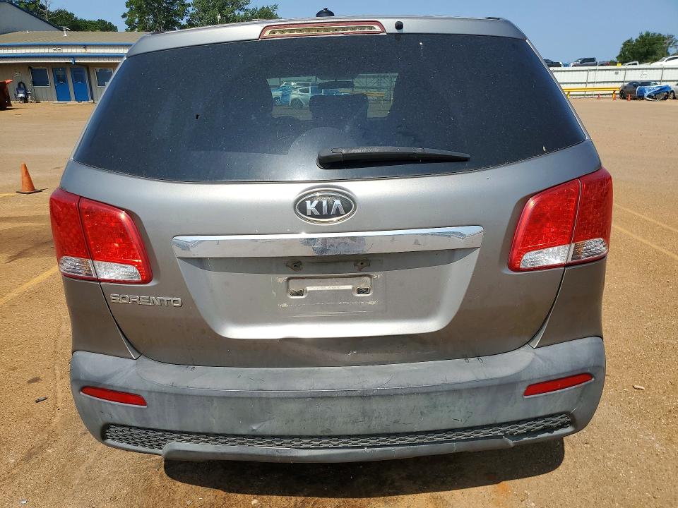 63801806 :رقم المزاد ، 5XYKT3A17BG034815 vin ، 2011 Kia Sorento مزاد بيع