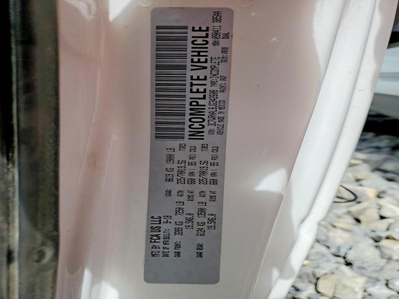 62669976 :رقم المزاد ، 3C7WRNAL8JG342608 vin ، 2018 Ram 550 مزاد بيع