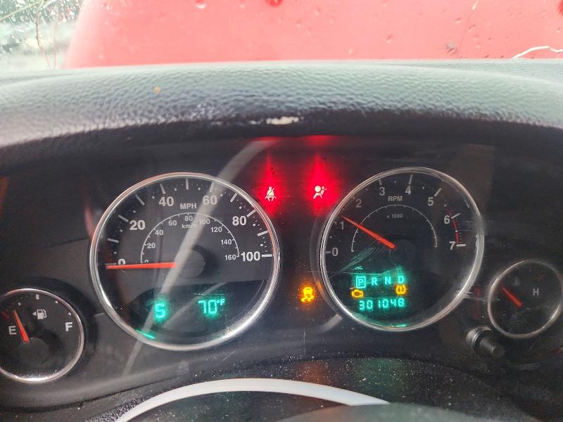 2011 Jeep Wrangler Unlimited მანქანა იყიდება აუქციონზე, vin: 1J4BA5H15BL638496, აუქციონის ნომერი: 65588496