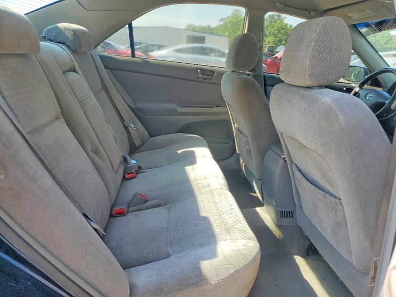 2004 Toyota Camry მანქანა იყიდება აუქციონზე, vin: JTDBE32KX40268473, აუქციონის ნომერი: 64654006