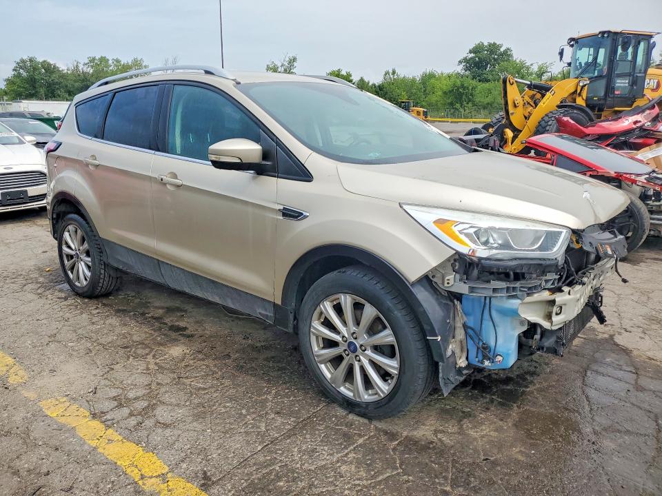 Продажа на аукционе авто 2017 Ford Escape, vin: 1FMCU0JD8HUC64358, номер лота: 64398066